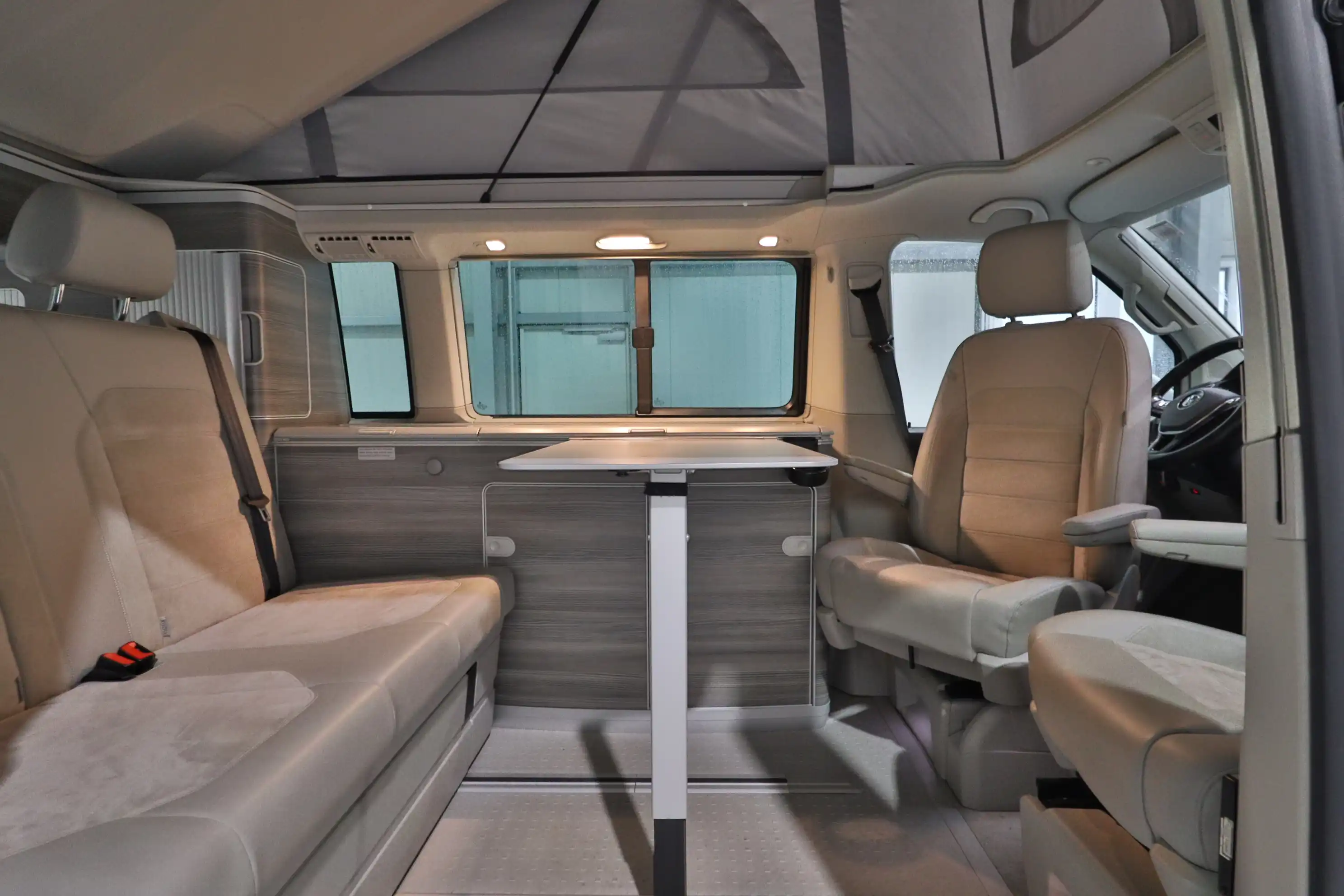 VOLKSWAGEN T6 California Ocean